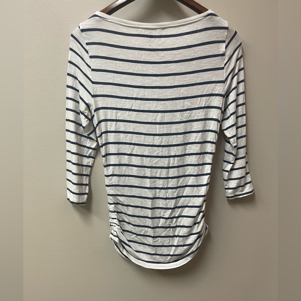 White House Black Market WHBM Ruched-Side 3/4 Sleeve Tee Stripped XS - Picture 8 of 8